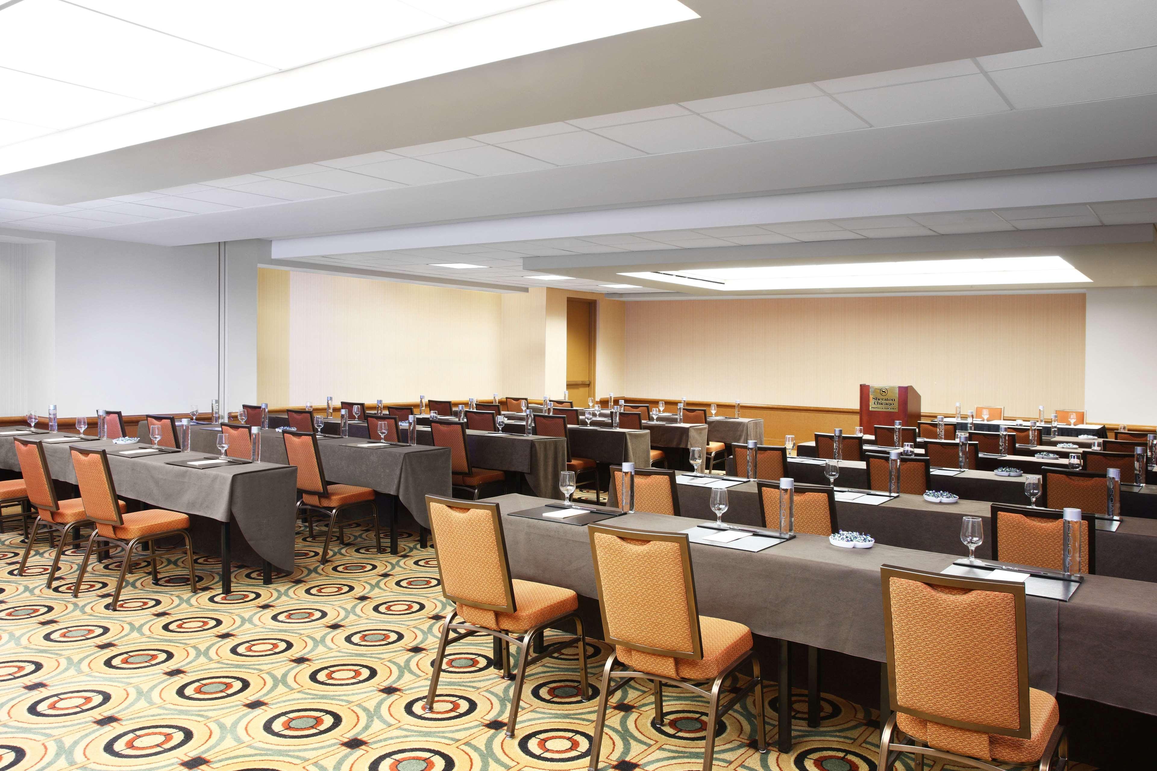 Sheraton Grand Chicago Riverwalk Buitenkant foto