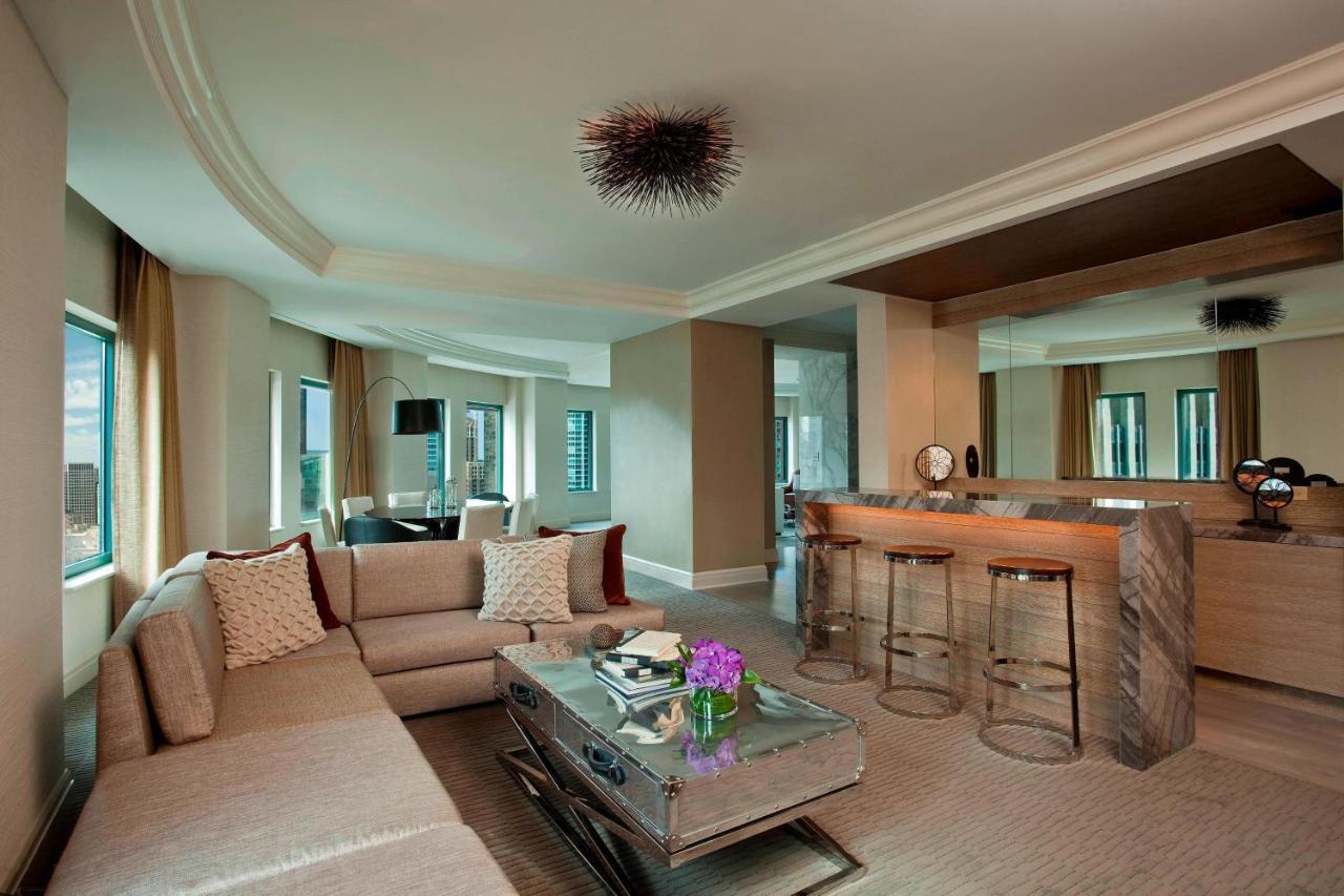 Sheraton Grand Chicago Riverwalk Buitenkant foto